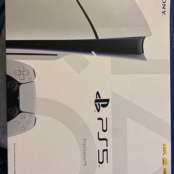 PS5 slim 1T - Picture 3 of 9